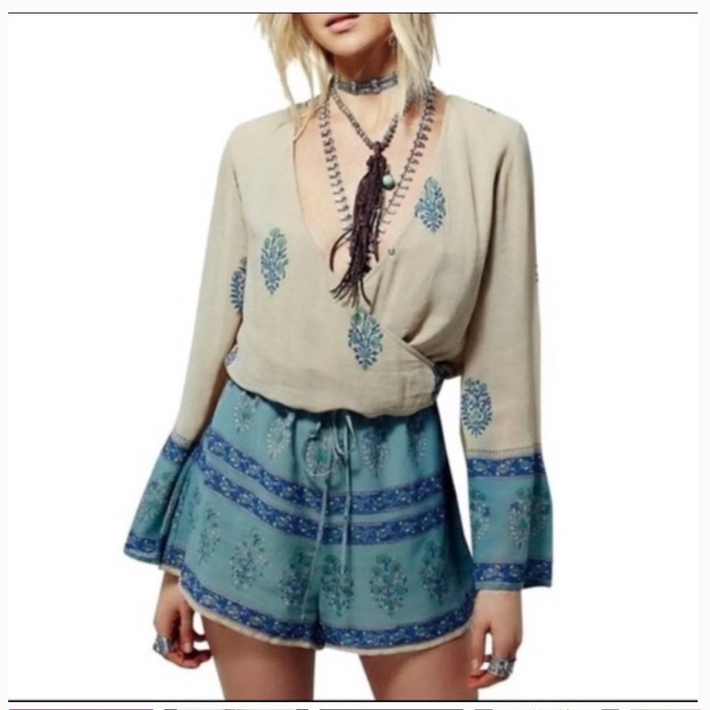Free people paisley boho bell sleeves Romper Size Small